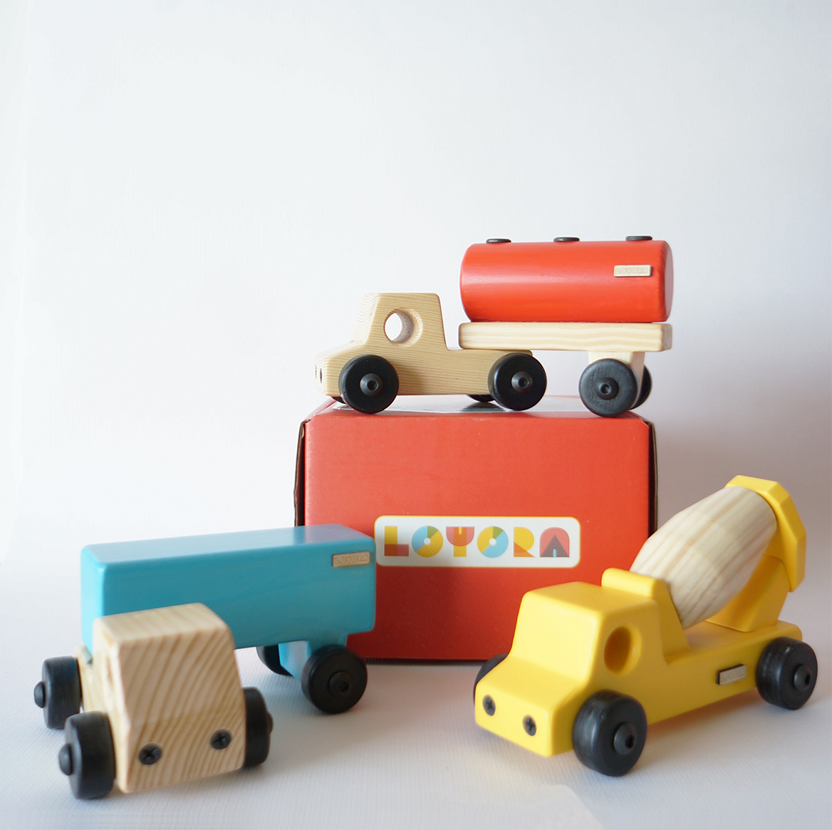 FIRST WHEELS bundle - JoJo cement mixer + Jack container truck + Juno water tanker truck