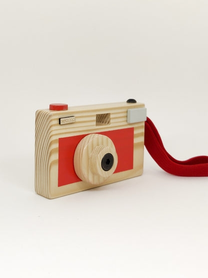 TOY CAMERA I wooden toy camera for pretend play & open-ended play I best for building creativity & imagination I 2 years +